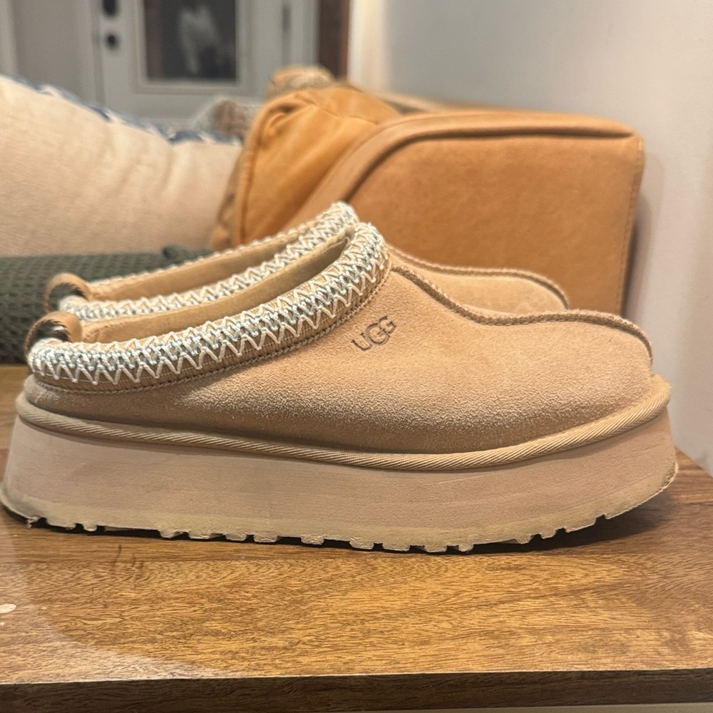 UGG Tazz Platform Sand